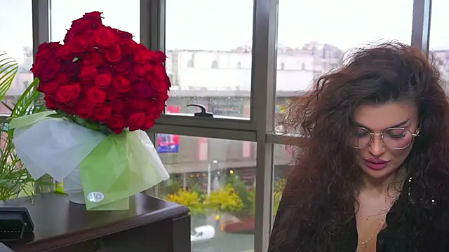 Snapshot of myakalifa chatting on 8, 10, 2025 myakalifa online show from 8, 10, 2025