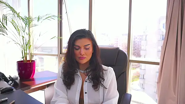 Snapshot of myakalifa chatting on 20, 3, 2025 myakalifa online show from 20, 3, 2025