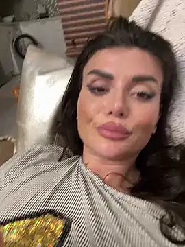 Snapshot of myakalifa chatting on 19, 3, 2025 myakalifa online show from 19, 3, 2025