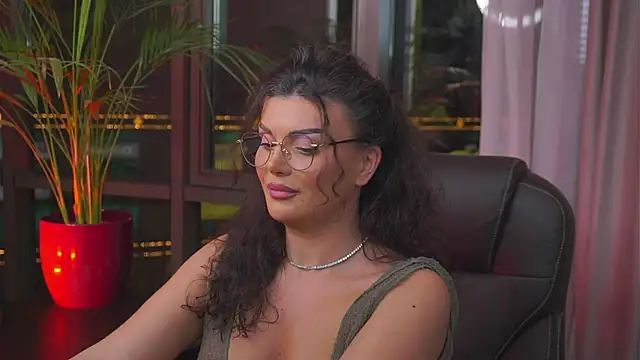 Snapshot of myakalifa chatting on 20, 1, 2025 myakalifa online show from 20, 1, 2025