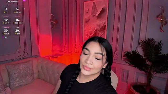 stefany duque1  online show from 10, 1, 2026