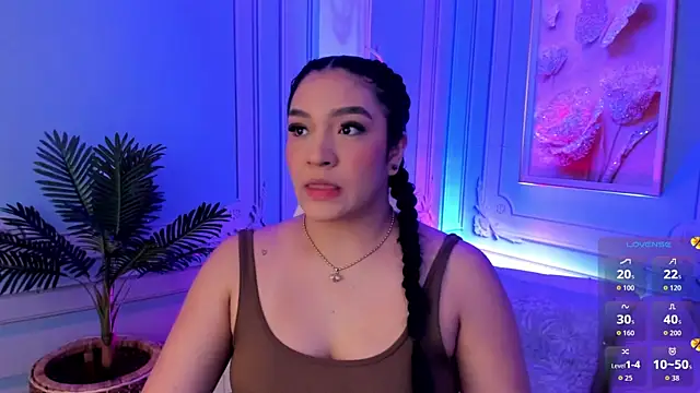 stefany duque1  online show from 31, 10, 2025