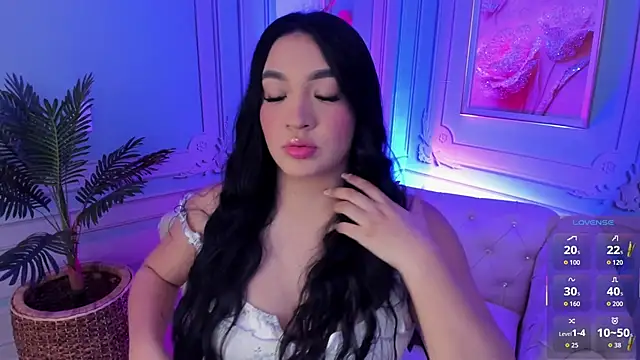 stefany duque1  online show from 18, 10, 2025