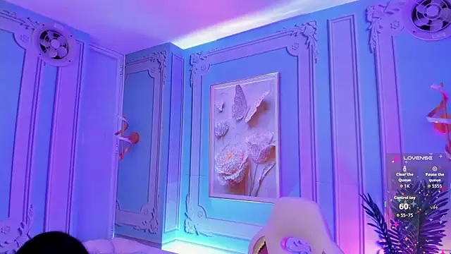 stefany duque1  online show from 11, 11, 2025