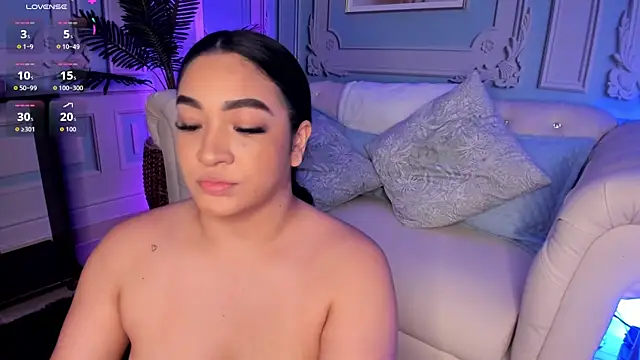 stefany duque1  online show from 4, 12, 2025