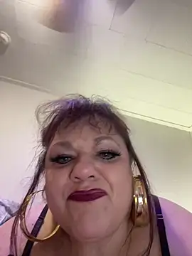 Luciouslouise72xh online show from 28, 11, 2025