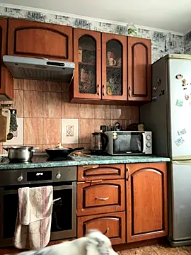 Sabrina shells online show from 19, 11, 2025