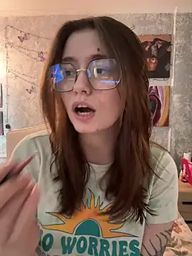 Snapshot of Sabrina_shells chatting on 4, 3, 2026 Sabrina shells online show from 4, 3, 2026