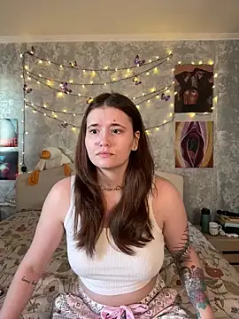 Snapshot of Sabrina_shells chatting on 19, 12, 2025 Sabrina shells online show from 19, 12, 2025