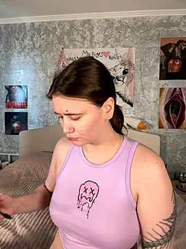 Sabrina shells online show from 15, 10, 2025