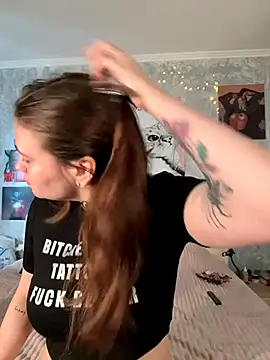 Sabrina shells online show from 11, 10, 2025