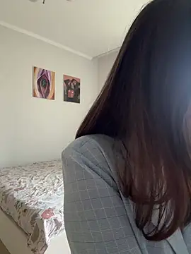 Sabrina shells online show from 15, 7, 2026