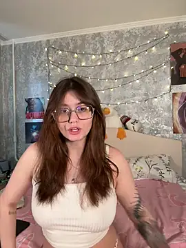 Sabrina shells online show from 14, 11, 2025