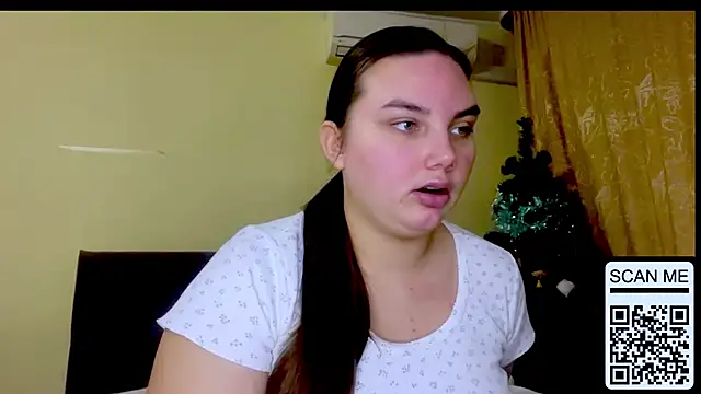 Snapshot of Dreamyblushfairy chatting on 4, 2, 2026 Dreamyblushfairy online show from 4, 2, 2026