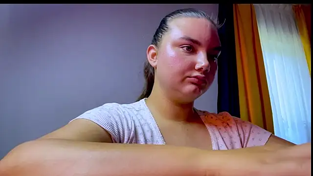 Dreamyblushfairy online show from 30, 7, 2026