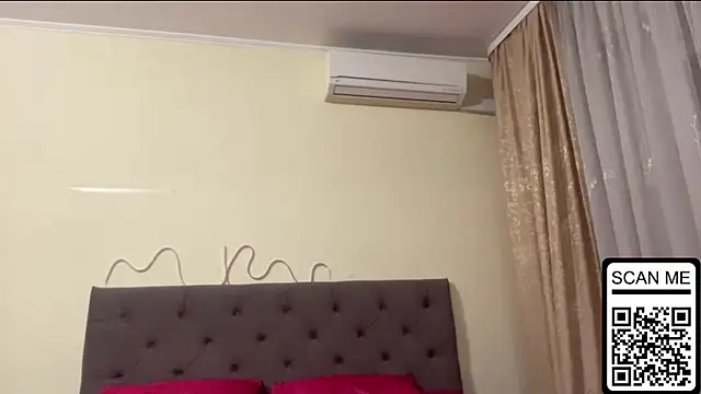 Dreamyblushfairy online show from 21, 10, 2025