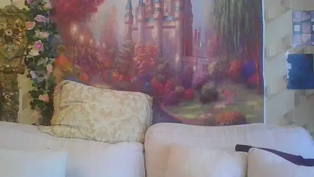 BELLAMORGANE1 online show from 4, 1, 2025