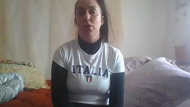 BELLAMORGANE1 online show from 1, 2, 2025