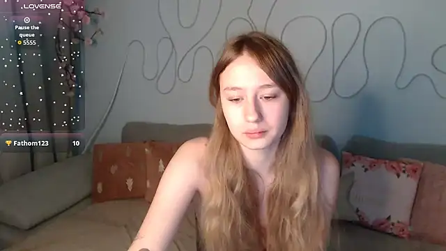 Haley Vixen online show from 16, 12, 2025