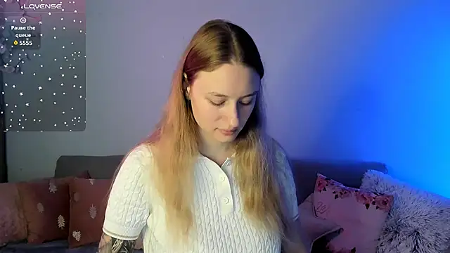 Snapshot of Haley_Vixen chatting on 23, 6, 2026 Haley Vixen online show from 23, 6, 2026