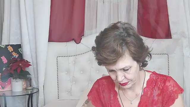 SilviaHart online show from 10, 10, 2025