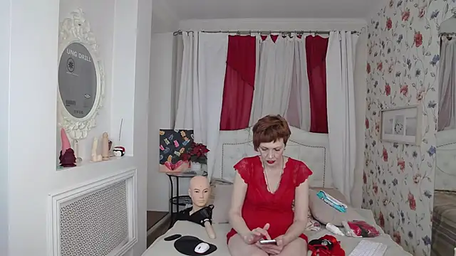 SilviaHart online show from 14, 2, 2025