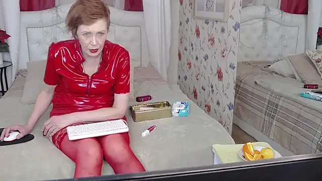 SilviaHart online show from 14, 2, 2025