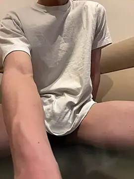 miichannnnn online show from 26, 2, 2025