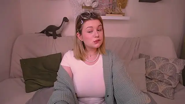 TessPleasure online show from 22, 1, 2025