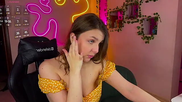 RobertAndLinela online show from 11, 3, 2025