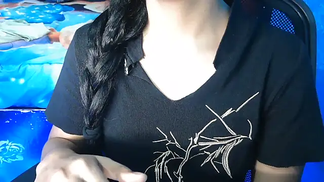 Snapshot of Somiya87 chatting on 19, 6, 2026 Somiya87 online show from 19, 6, 2026