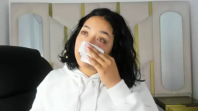 IsabellRodriguez18 online show from 13, 9, 2025