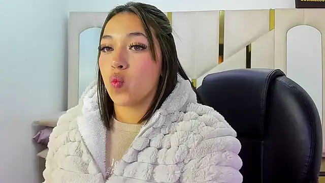 IsabellRodriguez18 online show from 9, 2, 2026