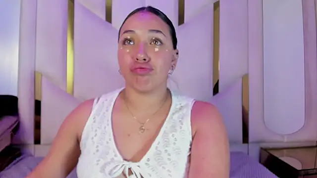 IsabellRodriguez18 online show from 26, 3, 2026