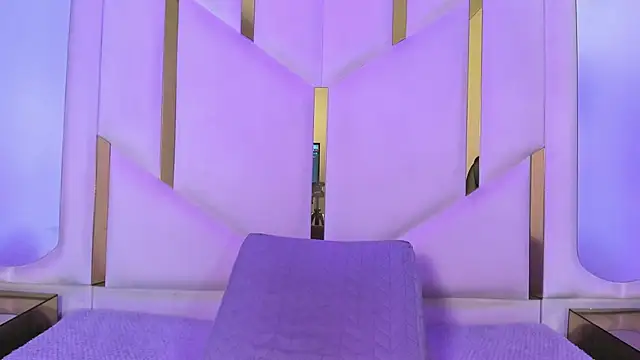 IsabellRodriguez18 online show from 29, 3, 2026