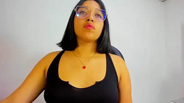 IsabellRodriguez18 online show from 22, 11, 2025