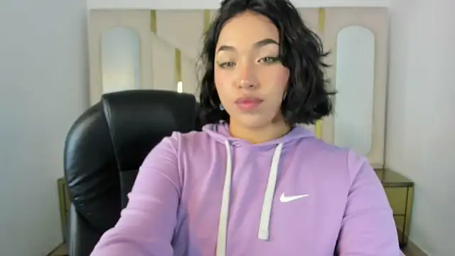 IsabellRodriguez18 online show from 23, 10, 2025