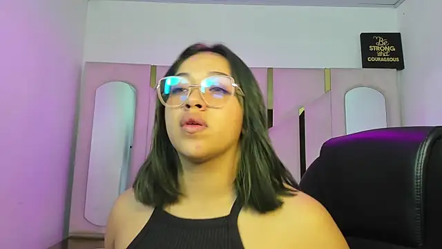 IsabellRodriguez18 online show from 16, 3, 2026