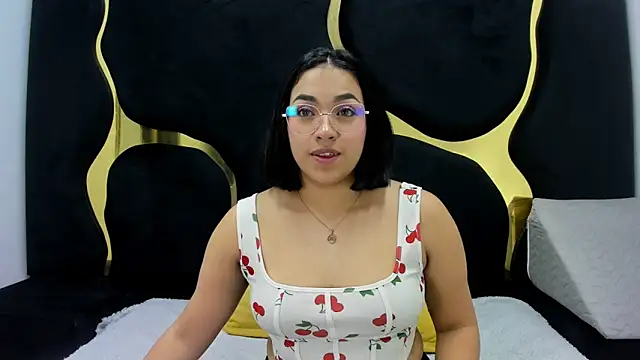 IsabellRodriguez18 online show from 11, 11, 2025