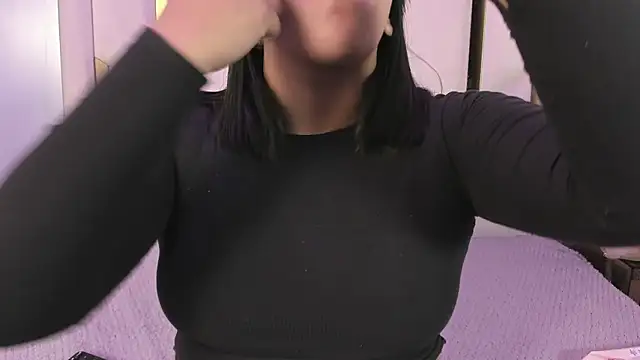 IsabellRodriguez18 online show from 25, 3, 2026