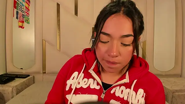 IsabellRodriguez18 online show from 15, 7, 2026