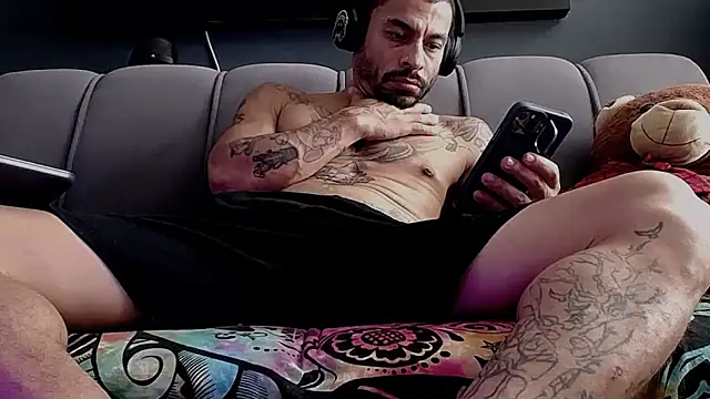 callme douglas online show from 22, 10, 2025