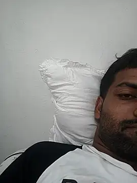 Snapshot of playboyz77 chatting on 21, 9, 2025 playboyz77 online show from 21, 9, 2025