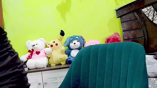 Snapshot of sexyhoney27 chatting on 13, 5, 2026 sexyhoney27 online show from 13, 5, 2026