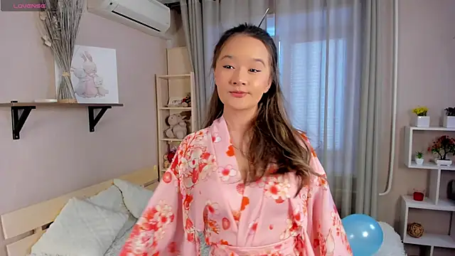 Maekko online show from 27, 2, 2025