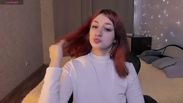 Lola HEAVEN  online show from 14, 2, 2025