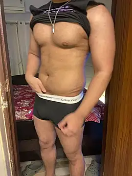 sunny49477 online show from 11, 4, 2026