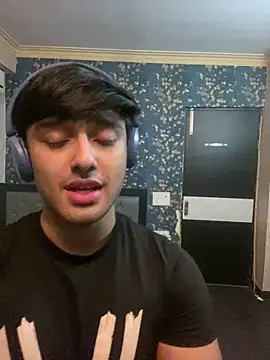 sunny49477 online show from 28, 1, 2025