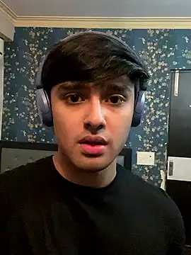 sunny49477 online show from 25, 1, 2025