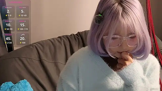 Yu UwU  online show from 20, 11, 2025